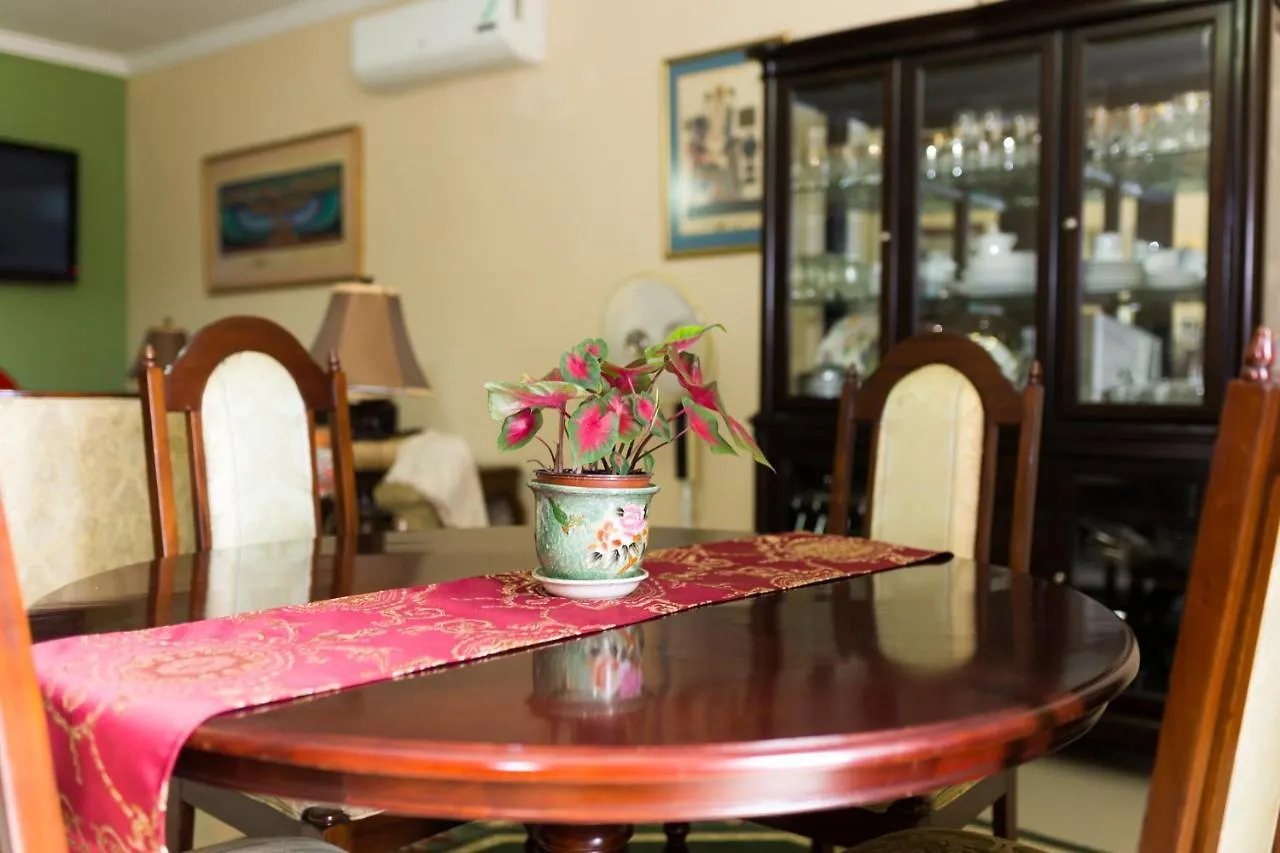 New Kingston Guest Apartment At Inglaterra I 0*,
