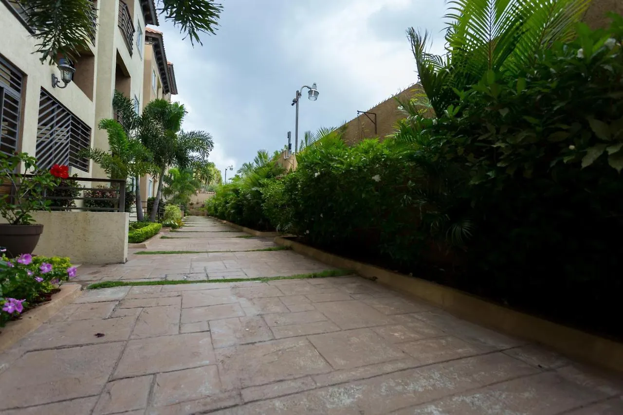 New Kingston Guest Apartment At Inglaterra I Jamajka
