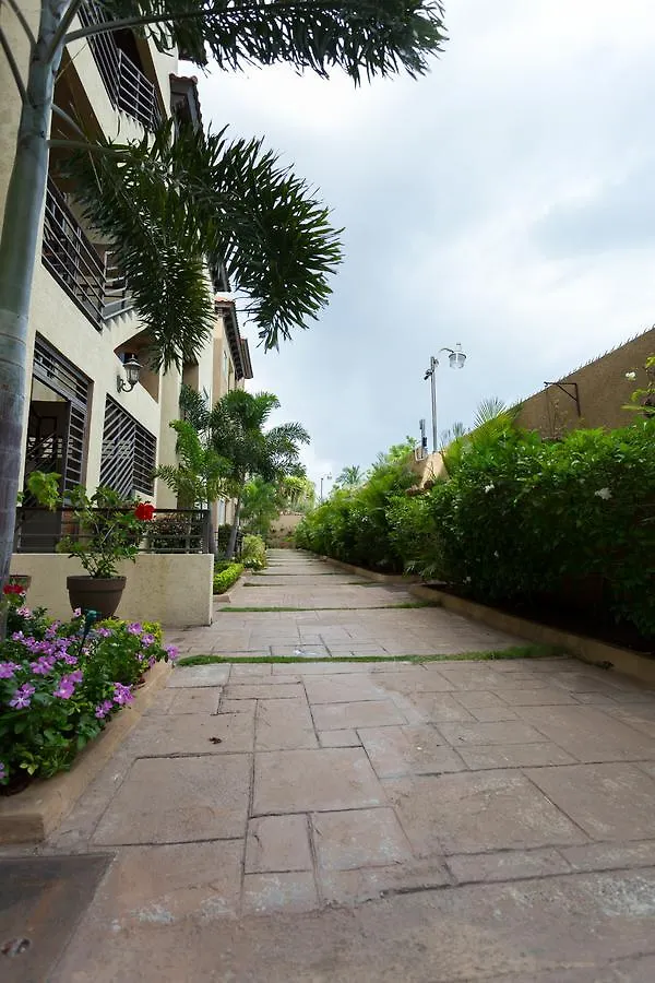 New Kingston Guest Apartment At Inglaterra I 0*,
